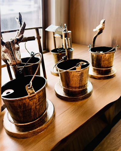 Stilfuld Metal Askebæger "Rustic Charm" 19-23 cm i højden, 8 varianter at vælge imellem, gravering på forespørgsel