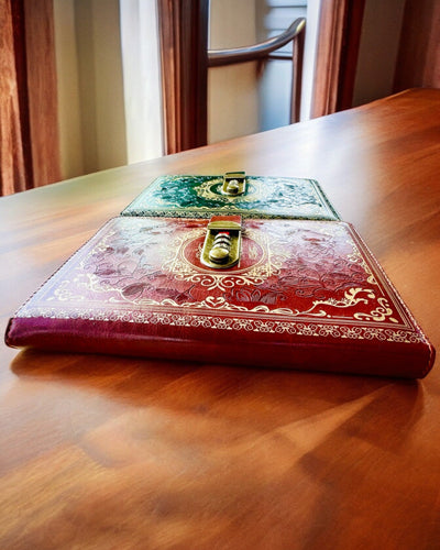 Eksklusiv Lædernotesbog "Sekretnik" A5 med Kodelås - personalisering med gravering