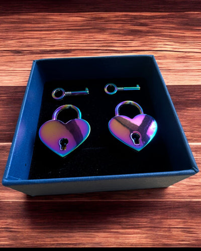 Kærligheds Mini Hængelåse Hjerte DeLuxe, Sæt med 2 hængelåse med nøgler, 6 varianter at vælge imellem, mulighed for personlig gravering som gave