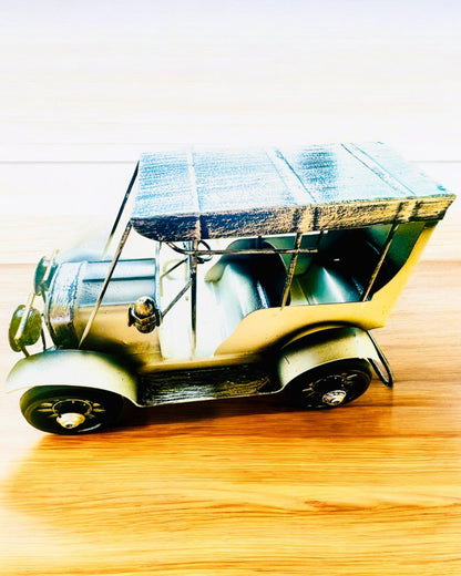 Klassisk Retro bilmodel - tre varianter med mulighed for gravering som gave