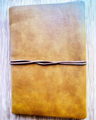 Notatbog "Efterårsblade" Format A5, mulighed for personliggørelse med gravering til gave