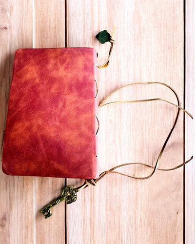 Vintage Notesbog "Nøgle til Fortiden" - Mulighed for gravering som gave, notesbog