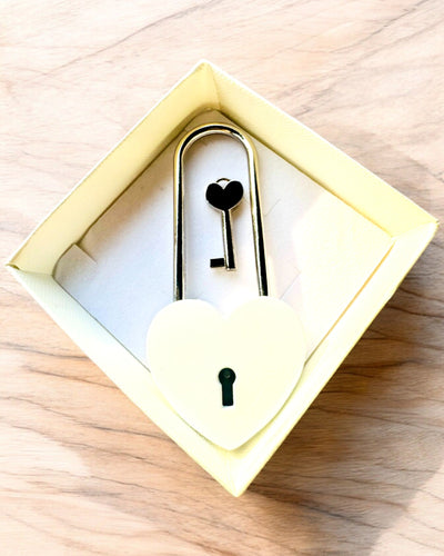 Magiske kærlighedslåse med indgravering som gave, 5 farvevarianter at vælge imellem