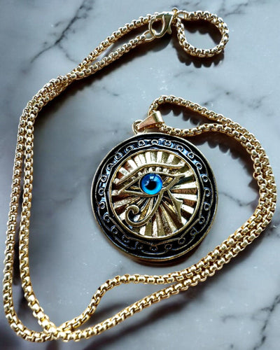 Amulet "Oko Horusa" - Elegance og Beskyttelse, mulighed for personlig gravering som gave