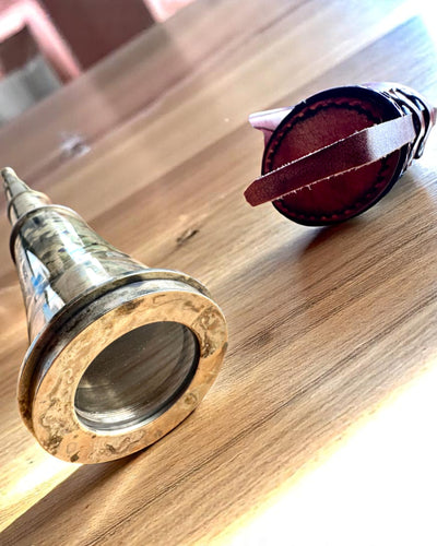 Kongelig Kikkert "Voyager 1818" – Eksklusiv, Messing, 83 cm, håndlavet, etui af Naturlæder – Samlerudgave, personliggørelse med gravering som gave