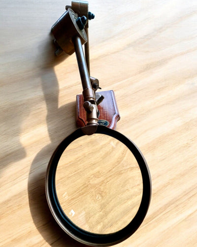 Håndværkslup "Royal Magnifier" med stativ og justerbar holder - mulighed for personlig gravering som gave