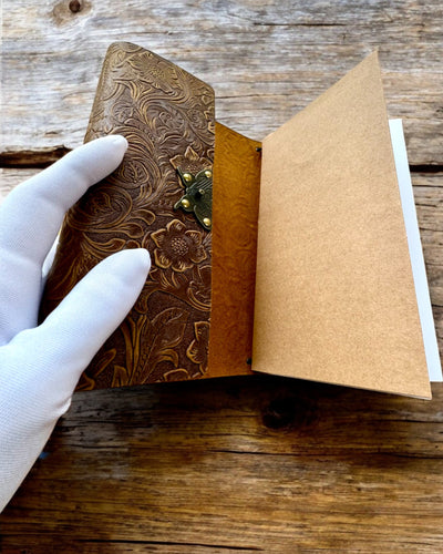 Luksuriøs Retro Notesbog med Læderomslag - "Vintage Elegance", 480 sider, mulighed for personlig gravering