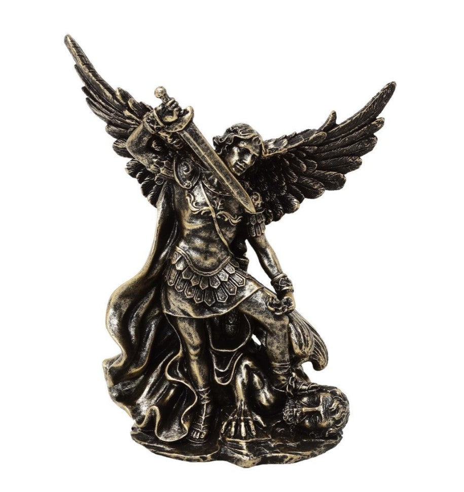 Figur af Sankt Mikael, der kæmper mod dragen - polyresin - MC-23146