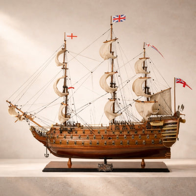 Eksklusiv model af sejlskibet HMS Victory VIC80R