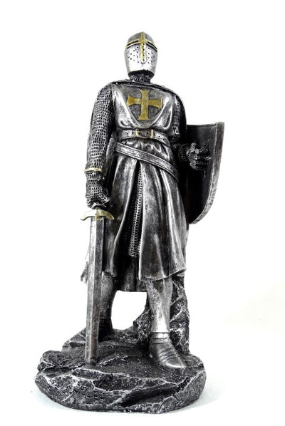 Figur af en korsridder på 30 cm med gravering