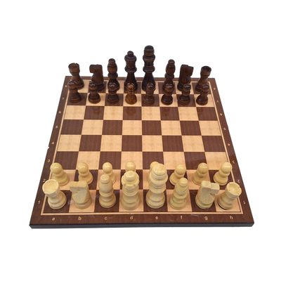 Klassisk træskak - 27 x 27 cm – 1050743