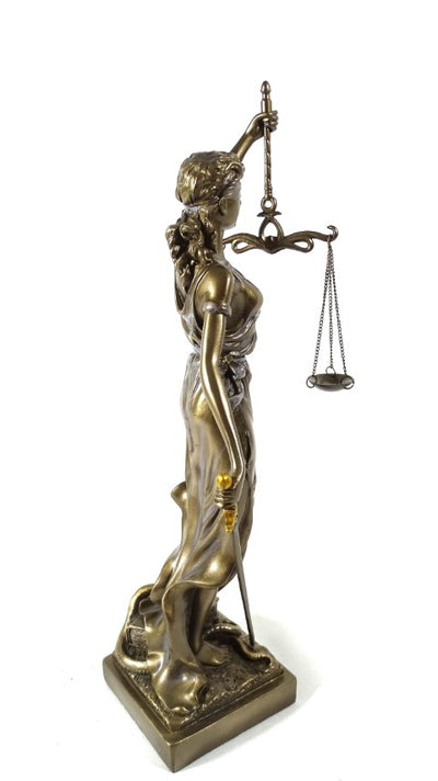 Themis-figur 35 cm - gave til advokat eller dommer - MC-90037