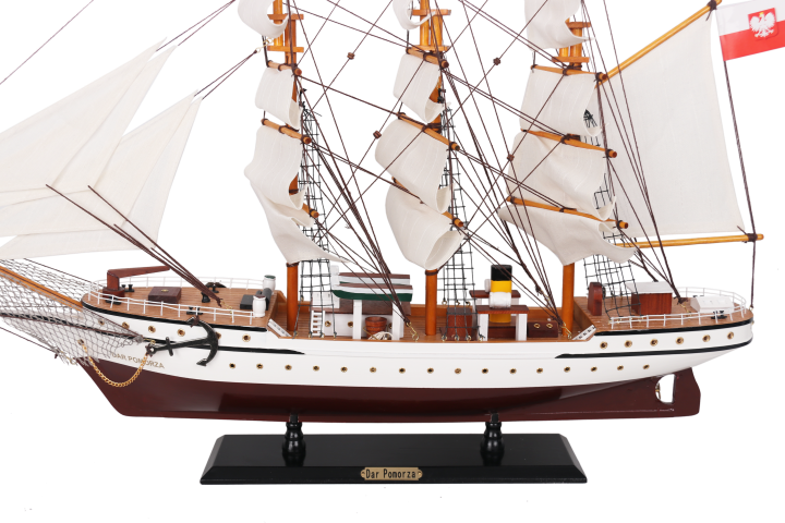 Model af sejlskibet Dar Pomorza 80cm - DARPOM80