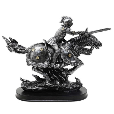 Figur af ridder på hest 31cm – håndmalet polyresin – MC-23152
