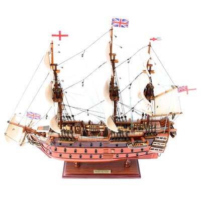 Samlet model af sejlskibet HMS Victory 54 cm - håndlavet replika med mulighed for personlig gravering - ideel gave til sejladsentusiaster - høj kvalitet, elegant træbase