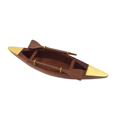 Elegant træmodel af en båd 25 cm - dekoration til skrivebordet med messingelementer - ideel gave til en sejler med mulighed for personlig gravering - maritim og retro stil