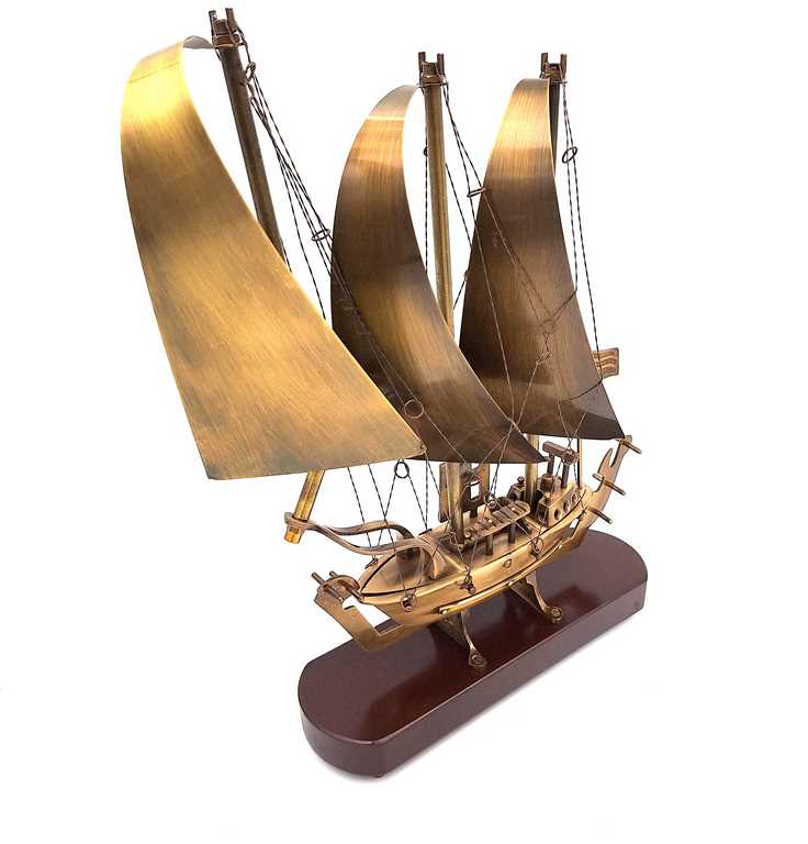 Stort messingskib på træfod - 38cm - N-3615B