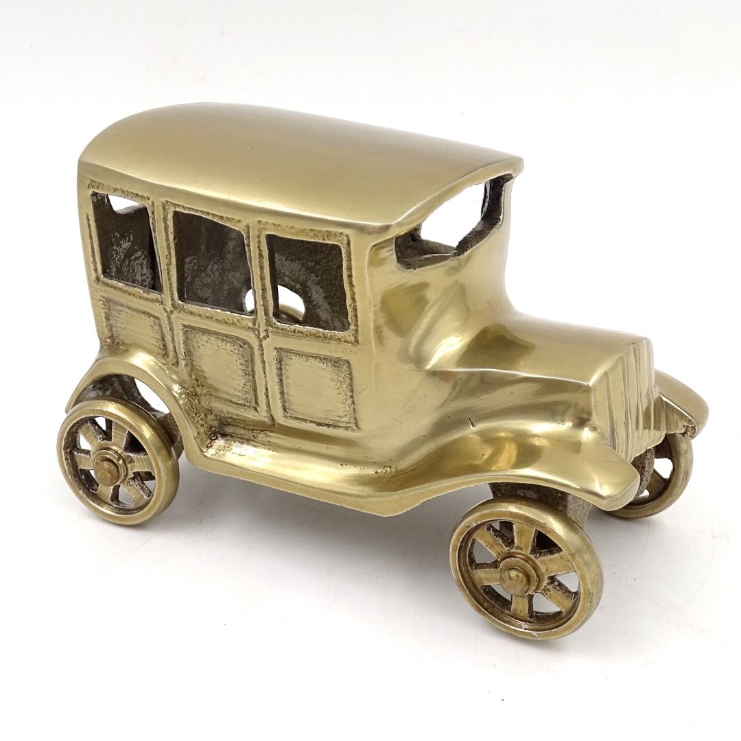 Retro bil i metalmodel – N796