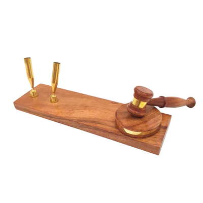 Dommerhammer - penneholder - gave til jurist – DNU-023