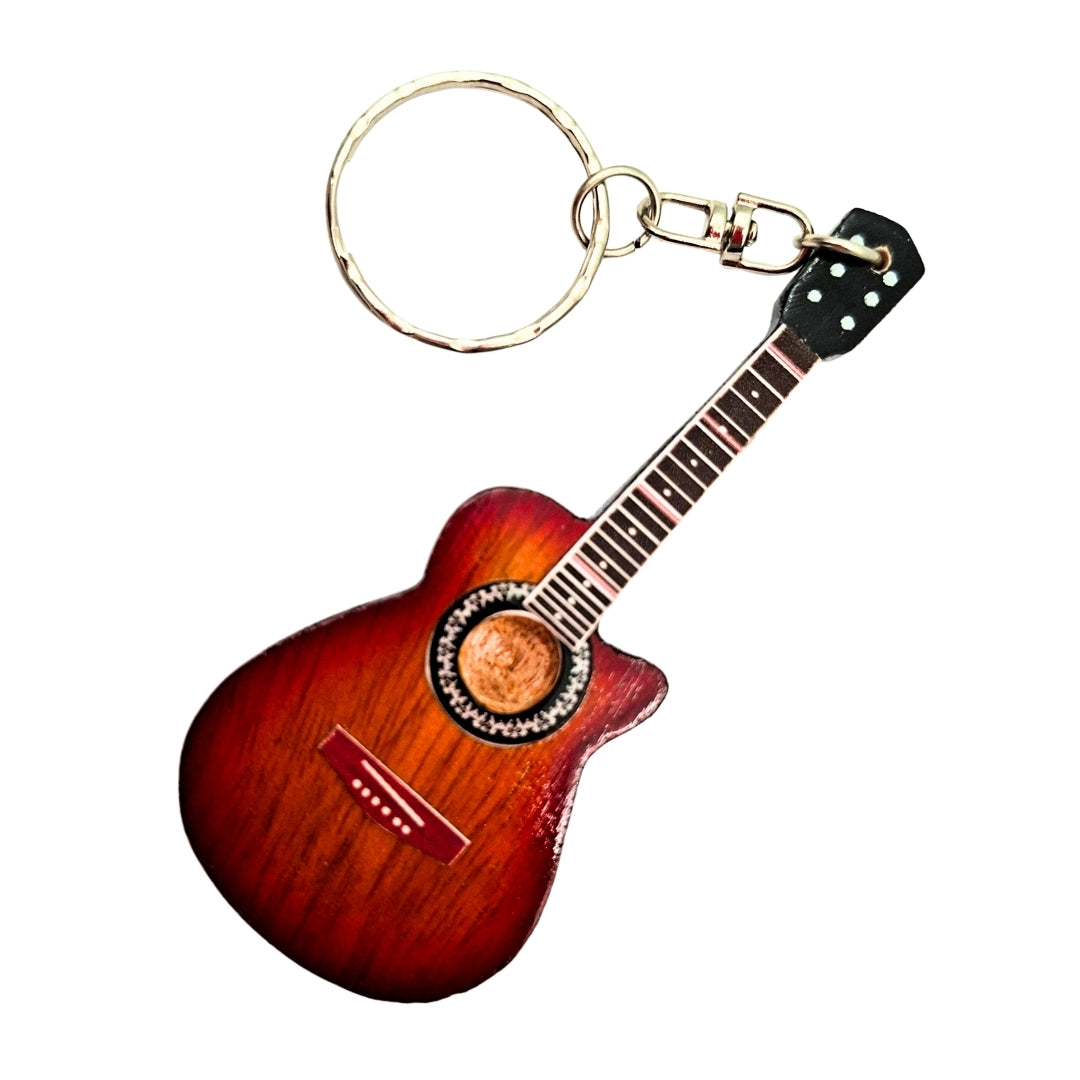 Nøglering i træ Akustisk guitar - Gave til musikeren – SGK-0413