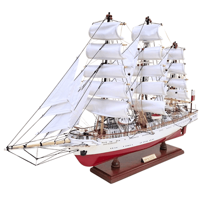 Eksklusiv model af sejlskibet Dar Młodzieży XXL 71 cm med mulighed for personlig gravering