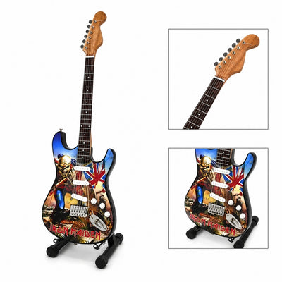 Mini dekorationsguitar Iron Maiden “The Trooper” af mahogni - håndlavet pynt til musikfans