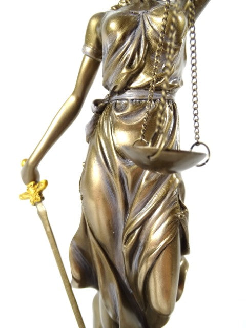 Themis-figur 35 cm - gave til advokat eller dommer - MC-90037