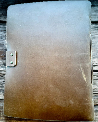 Notatbog Premium "RetroNotes" – Elegant notesbog i Ægte Læder - 200 sider, 120g, notesbog, skitsebog, brun farve, personalisering med gravering