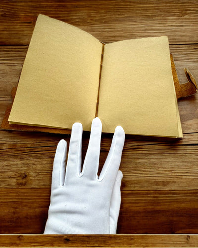 Notatbog Premium "RetroNotes" – Elegant notesbog i Ægte Læder - 200 sider, 120g, notesbog, skitsebog, brun farve, personalisering med gravering