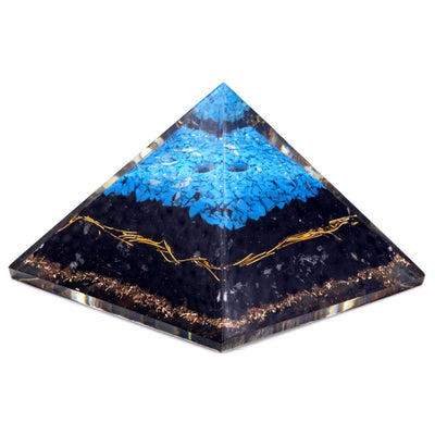 Orgonitpyramide med turkis top og sort turmalin