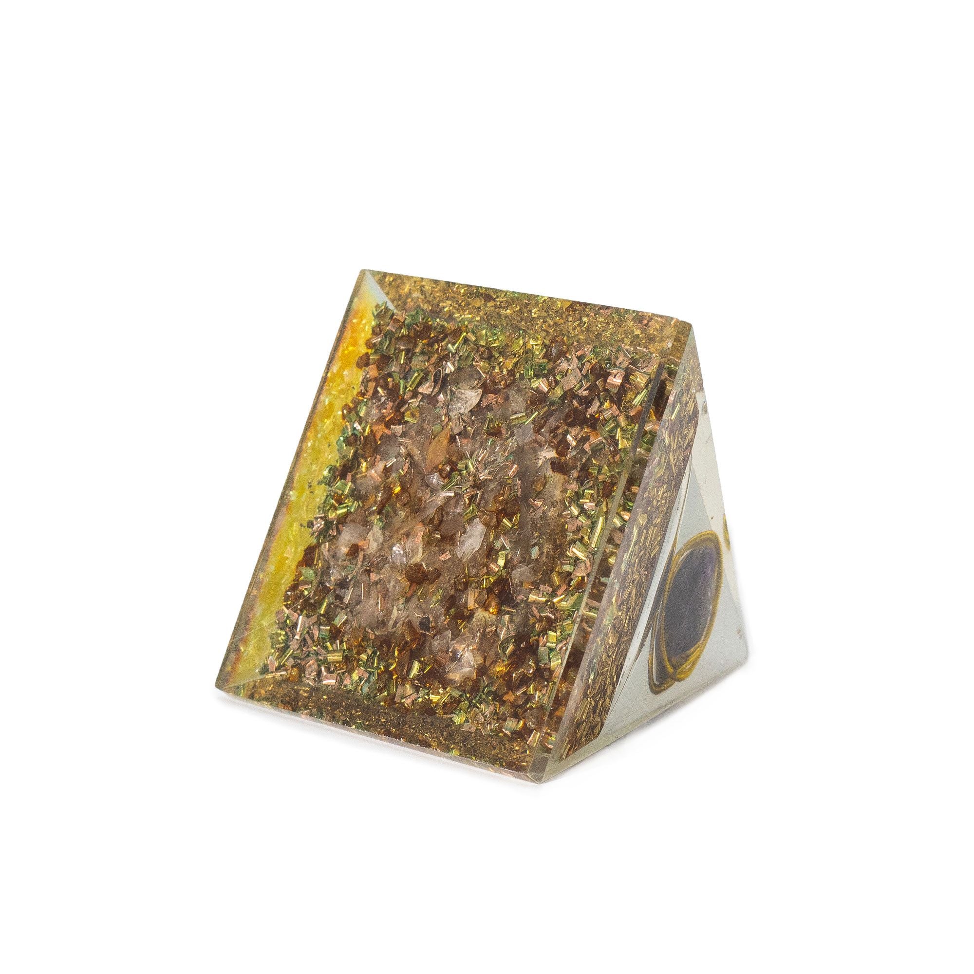 Orgonit Pyramide Mellem med Ametyst og Kobber 7x6 cm