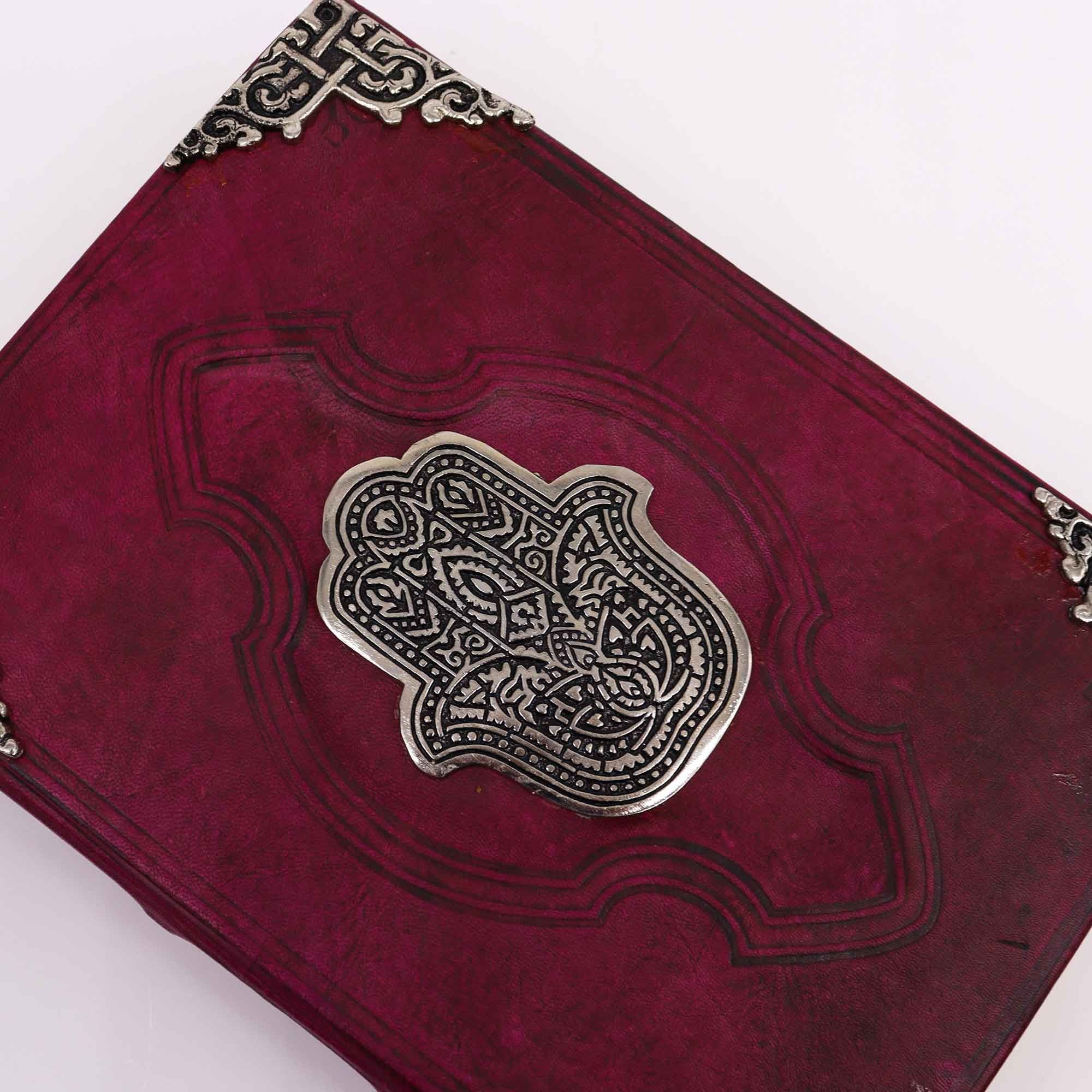 Hefty Red Tan Bog med Hamsa Dekoration