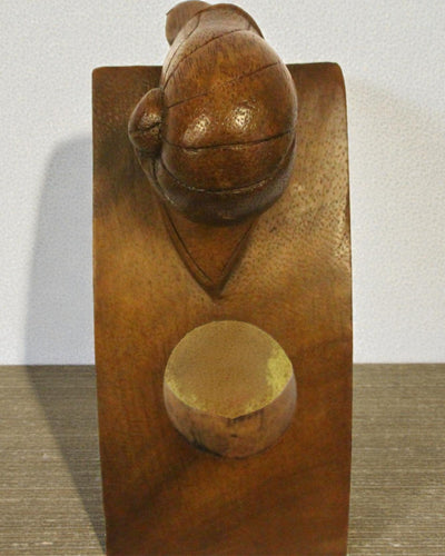 Sommelierens snegl – håndskåret, balancerende vinstativ af suartræ til vinflaske