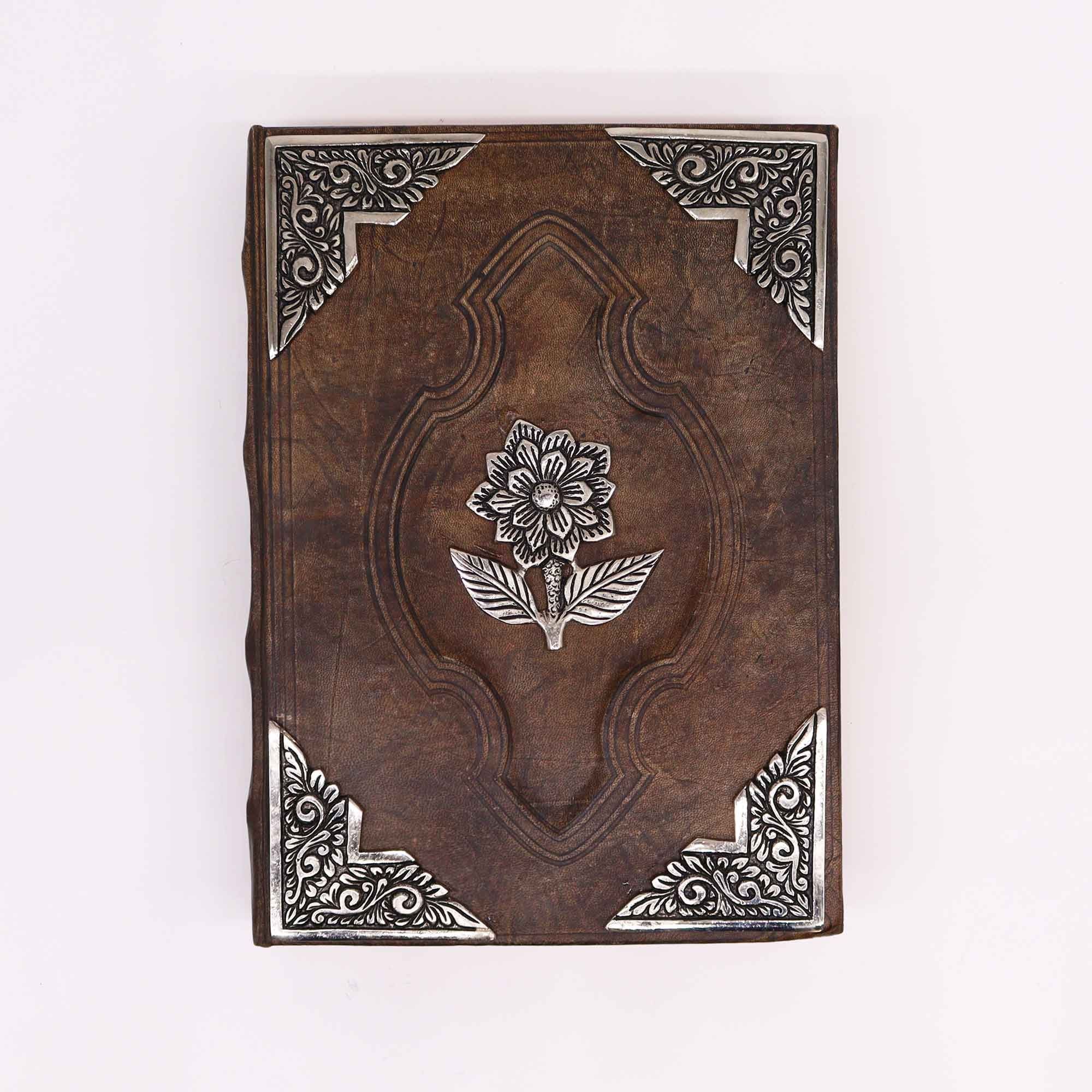 Elegant Hefty Brown Tan Notesbog med Zinc Rose Motiv
