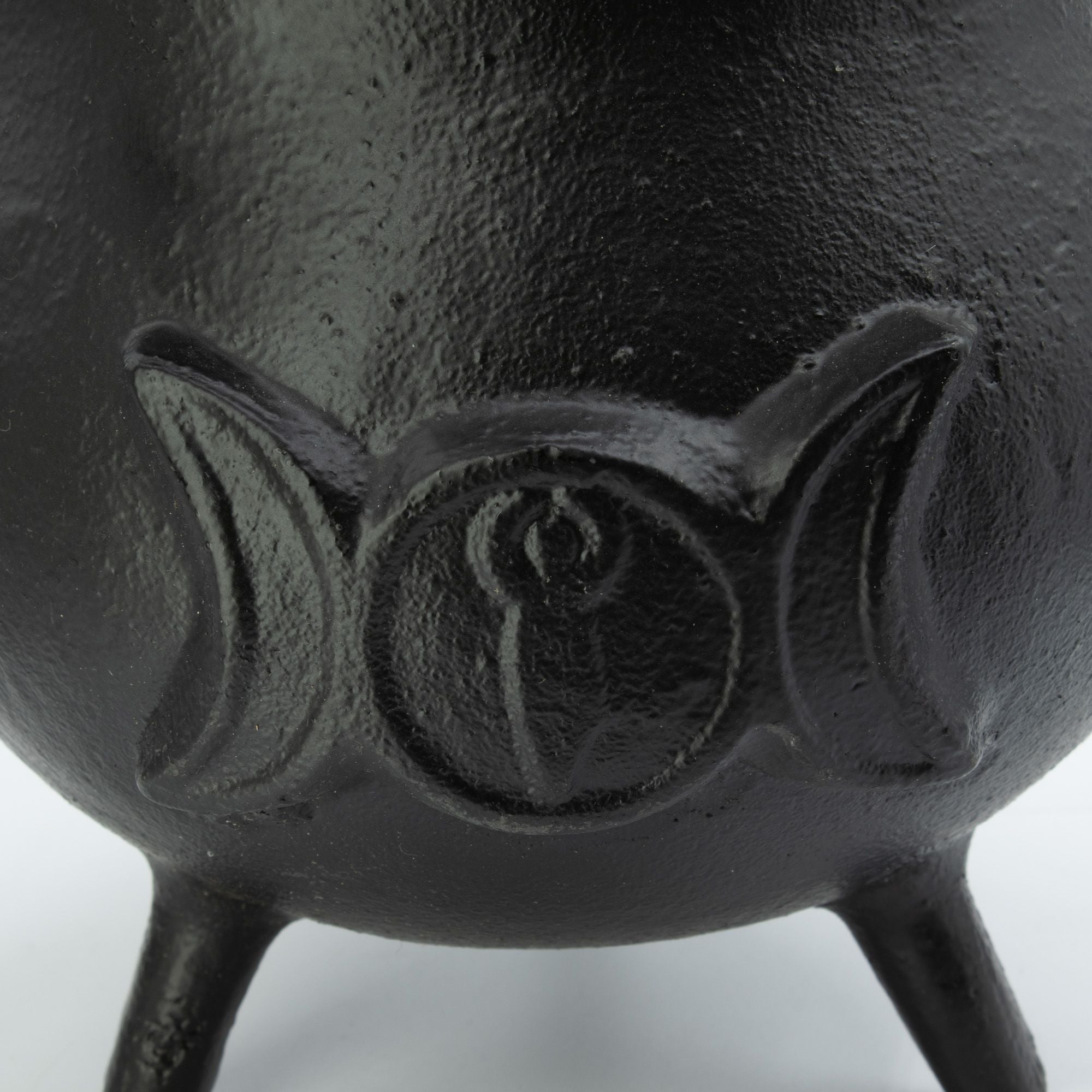 Kæmpe støbejernsgryde med tredobbelt måne 23x18 cm