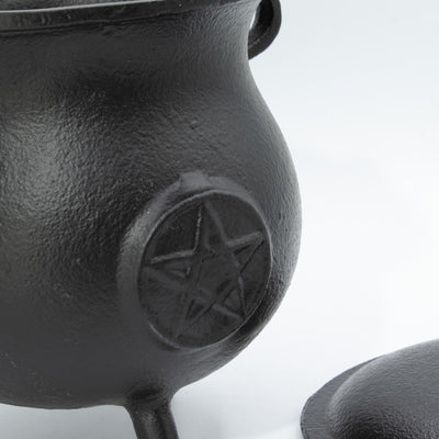 Kraftig støbejernsgryde med pentagram 23x18 cm, 4500 g