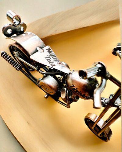 Håndlavet motorcykelmodel af jern, Chopper, personalisering, gravering til gave