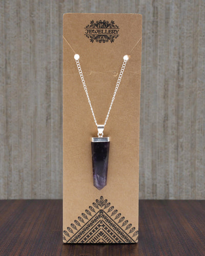 Violet Ray – Fladt vedhæng af ametyst i krystalslibning