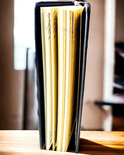 Vintage Dagbog "Livets Træ" A6 - Elegant Præget Omslag af Kunstlæder, 100 Sider