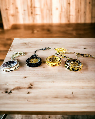 Retro lommeur – Mekanisk, farve: børstet guld, vandtæt, personliggørelse med gravering