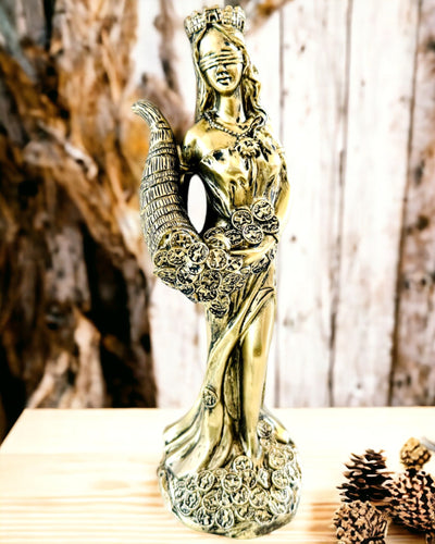 "Posen af Gudinden Abundans" - Dekorativ Resin Statue af Fortuna til Hjem og Kontor