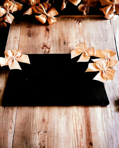 Eksklusivt Sort Metal Visitkort med Mulighed for Personalisering – Ideel som Gave