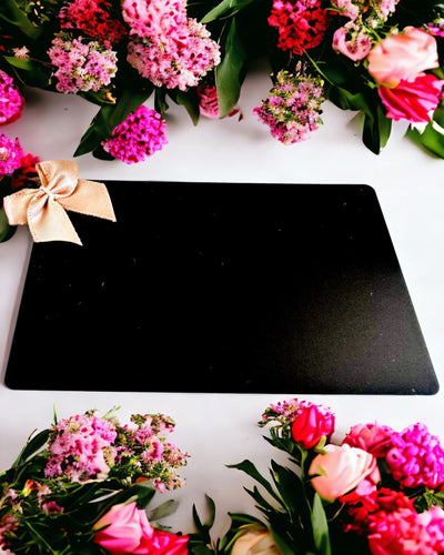 Eksklusivt Sort Metal Visitkort med Mulighed for Personalisering – Ideel som Gave