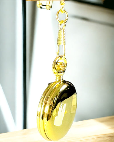 Guldfarvet Lommeur med Mulighed for Gravering