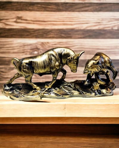 Skulptur "To rivaler" - Tyr og Bjørn - Symbolik for Finansmarkedet, Mulighed for Gravering - kobberfarvet