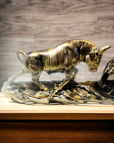 Skulptur "To rivaler" - Tyr og Bjørn - Symbolik for Finansmarkedet, Mulighed for Gravering - kobberfarvet