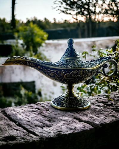 Magisk Aladdins Lampe med Gravering - Variant Skåret Guld