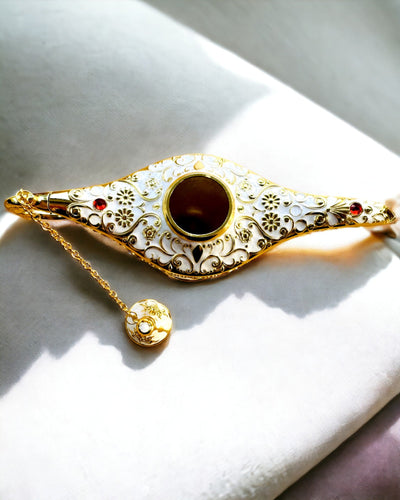 Magisk Aladdins Lampe med Gravering - Hvid Variant, flettet med guld