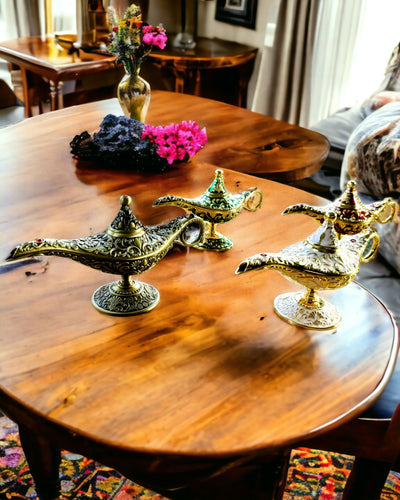 Magisk Aladdins Lampe med Gravering - Hvid Variant, flettet med guld