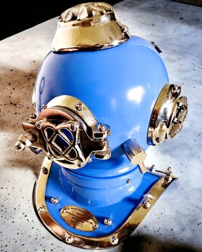 Dybdeopdagerens Hjelm - Samlerudgave med Mulighed for Gravering, 35 cm, gave til brandmand eller dykker